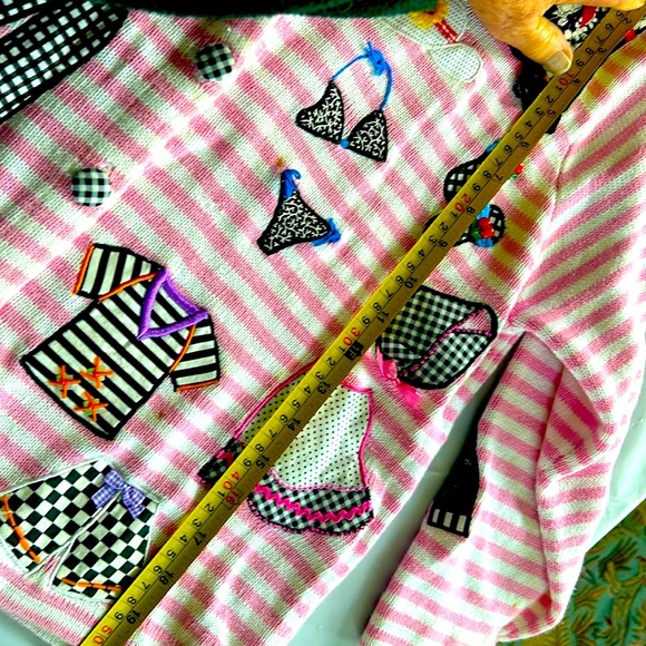 Fabulous Unique Cardigan - Picture 11 of 16